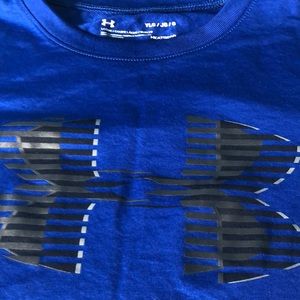 Under Armour Heat Gear Athletic Shirt